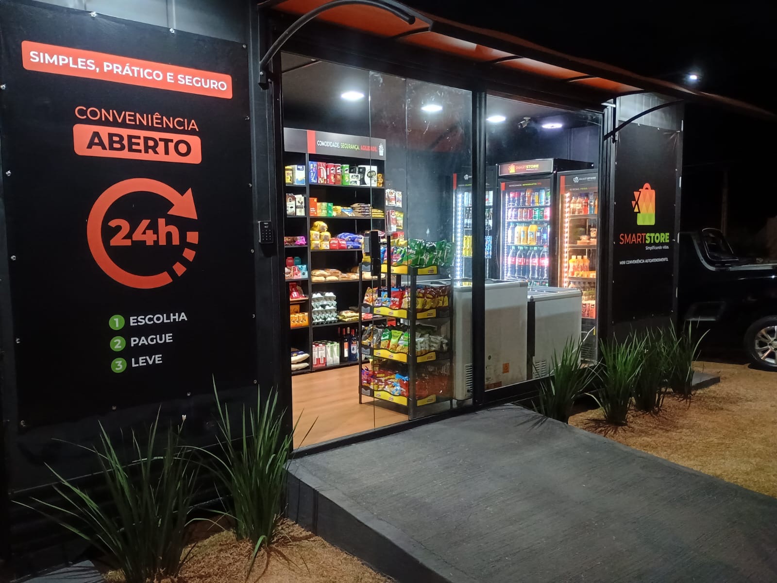 SmartStore - Mini conveniência 24h em contêiner entregue pela Contek Box